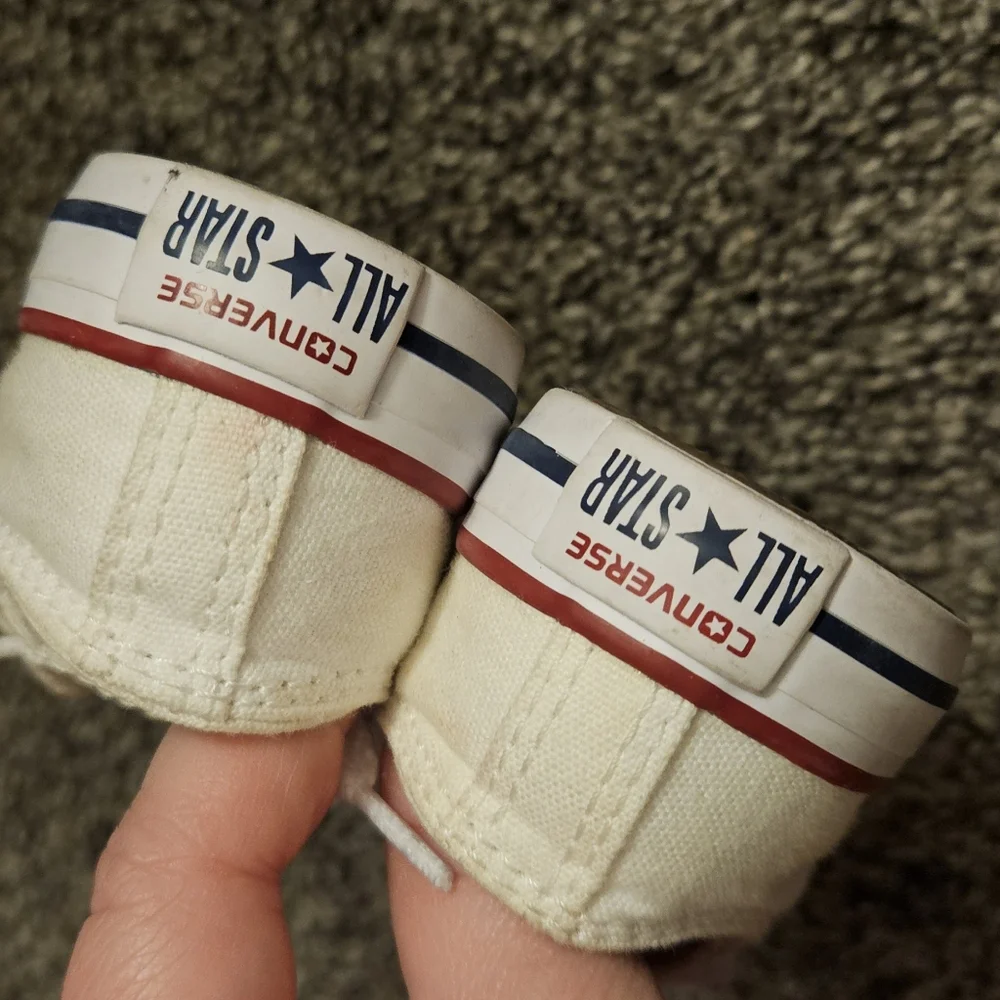 Converse Baby Sneakers - Picture 6 of 8